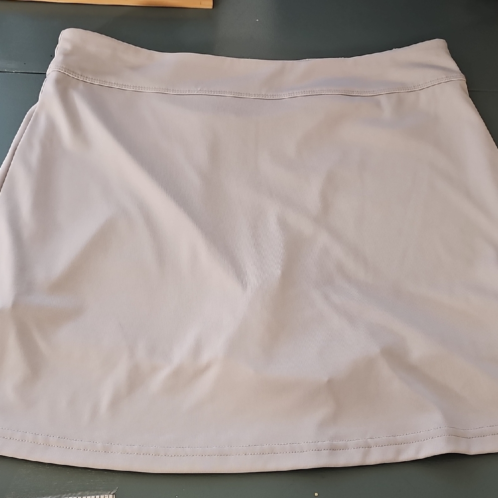 Tournament Collection Women's Light Gray Skort.‎ Size Meduim Golf, Tennis